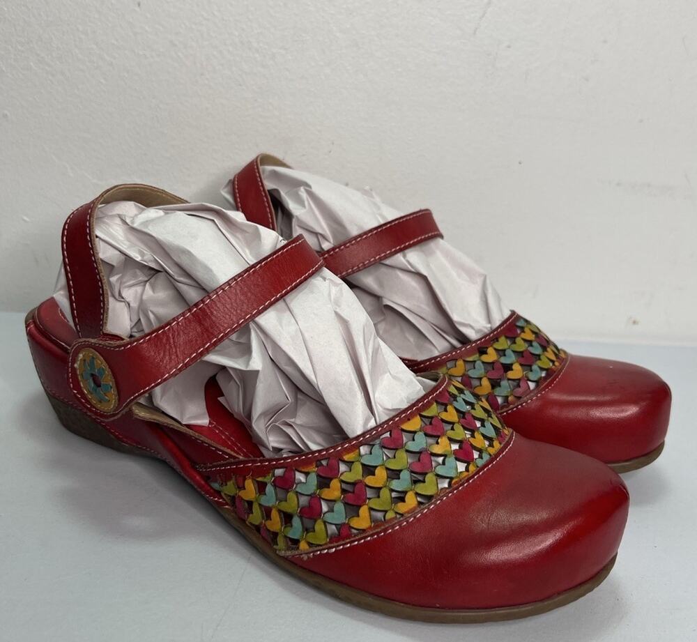 L'ARTISTE Spring Step Red Multicolor Hearts Leather Sandals Woman’s Sz 41/9.5-10